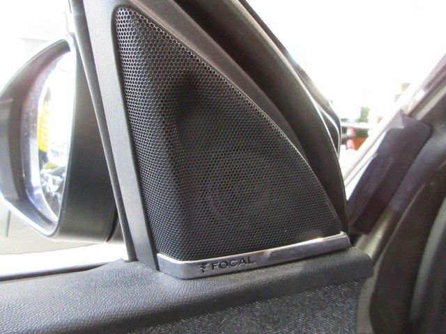 Fahrzeugabbildung Peugeot 5008 Allure 1.5D LED/SHZ/PANO/AHK/LEDER&MASSAGE