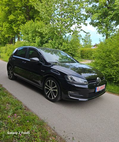 Volkswagen Golf VII Lim. Edition 1.4/Panorama/Vollleder