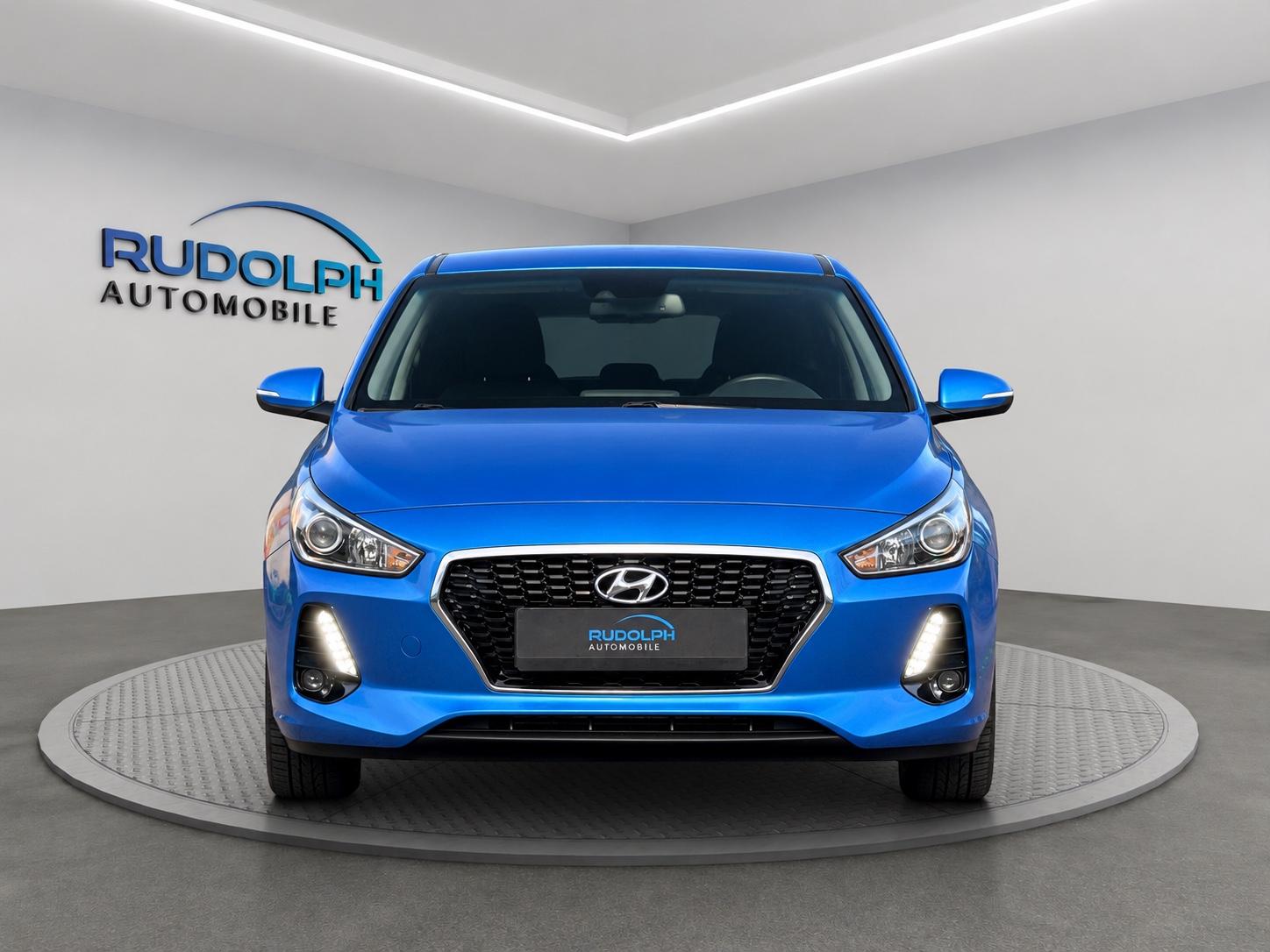 Hyundai i30 1,4 AUTOM. NAVI SITZHEIZ.SCHECKHEFT GARANTIE