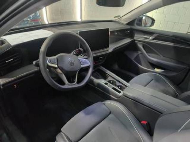 Passat Variant Business 1.5 TSI eHybrid DSG AHK