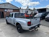 Ford Ranger - Ford Ranger mit Benzin-Antrieb