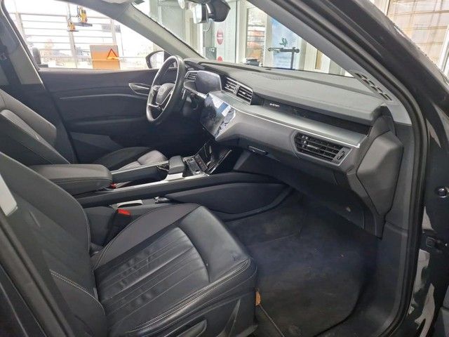 Fahrzeugabbildung Audi e-tron 50 quattro PANO HeadUp Navi VollLeder