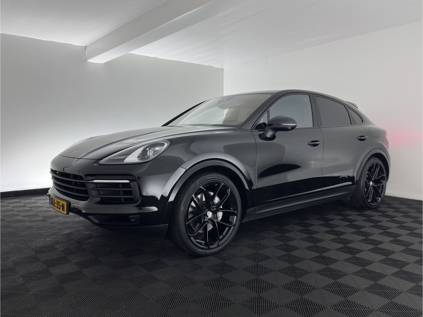 Porsche Cayenne Coupé 3.0 E-Hybrid Platinum Edition (Plu imagem 3