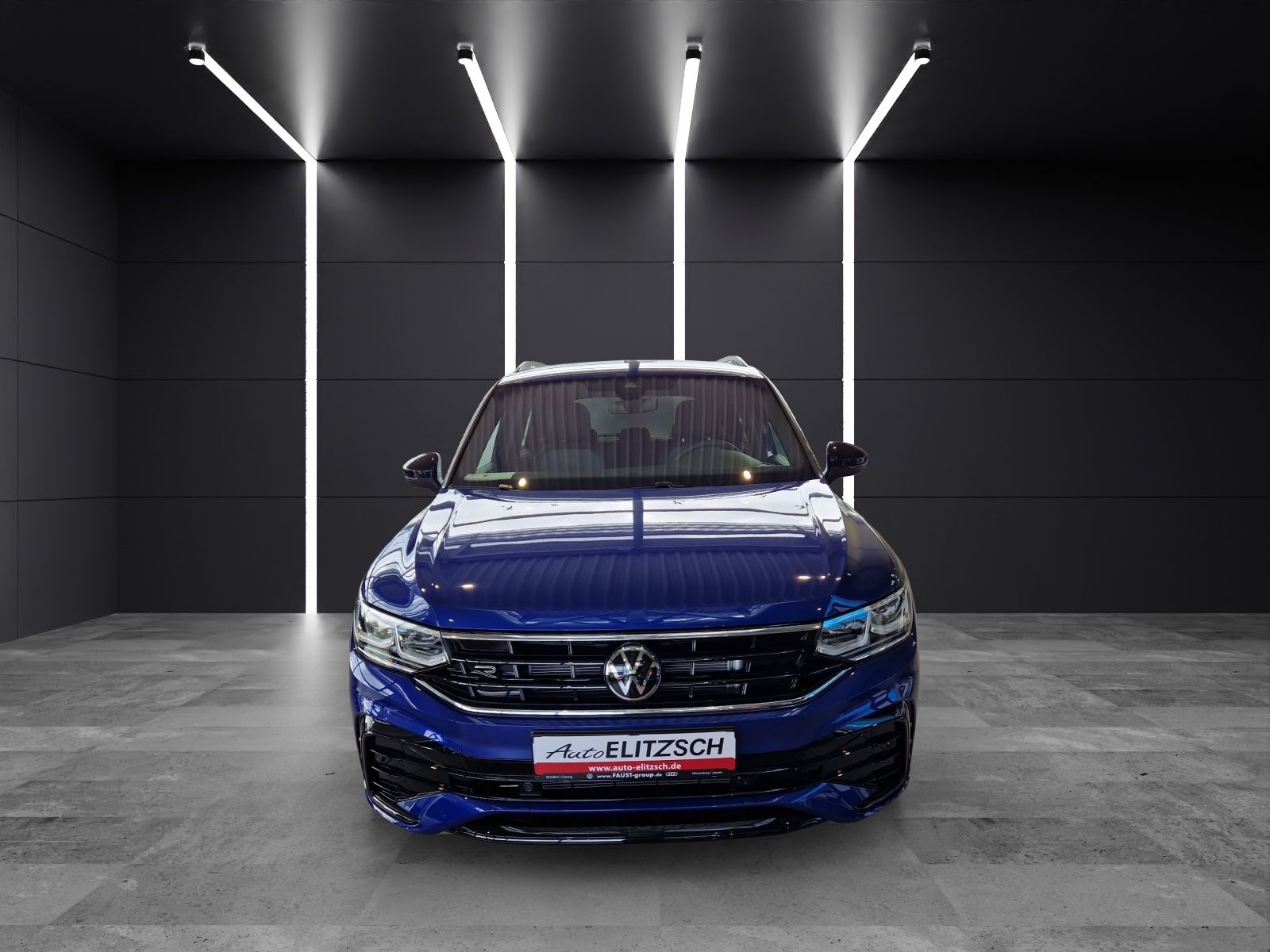 Fahrzeugabbildung Volkswagen Tiguan R-Line 4M MATRIX ACC 20" NAVI