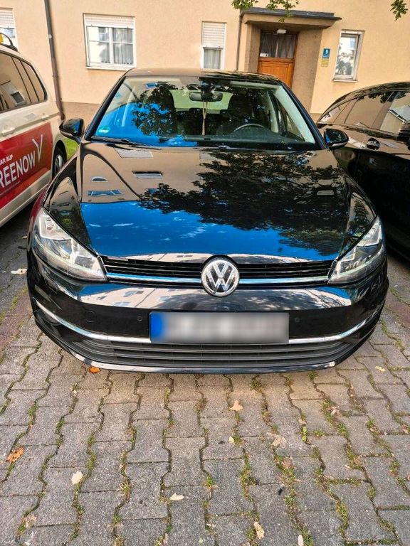 Image of Volkswagen Golf