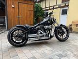Harley-Davidson Breakout  - HARLEY-DAVIDSON MOTORRAD