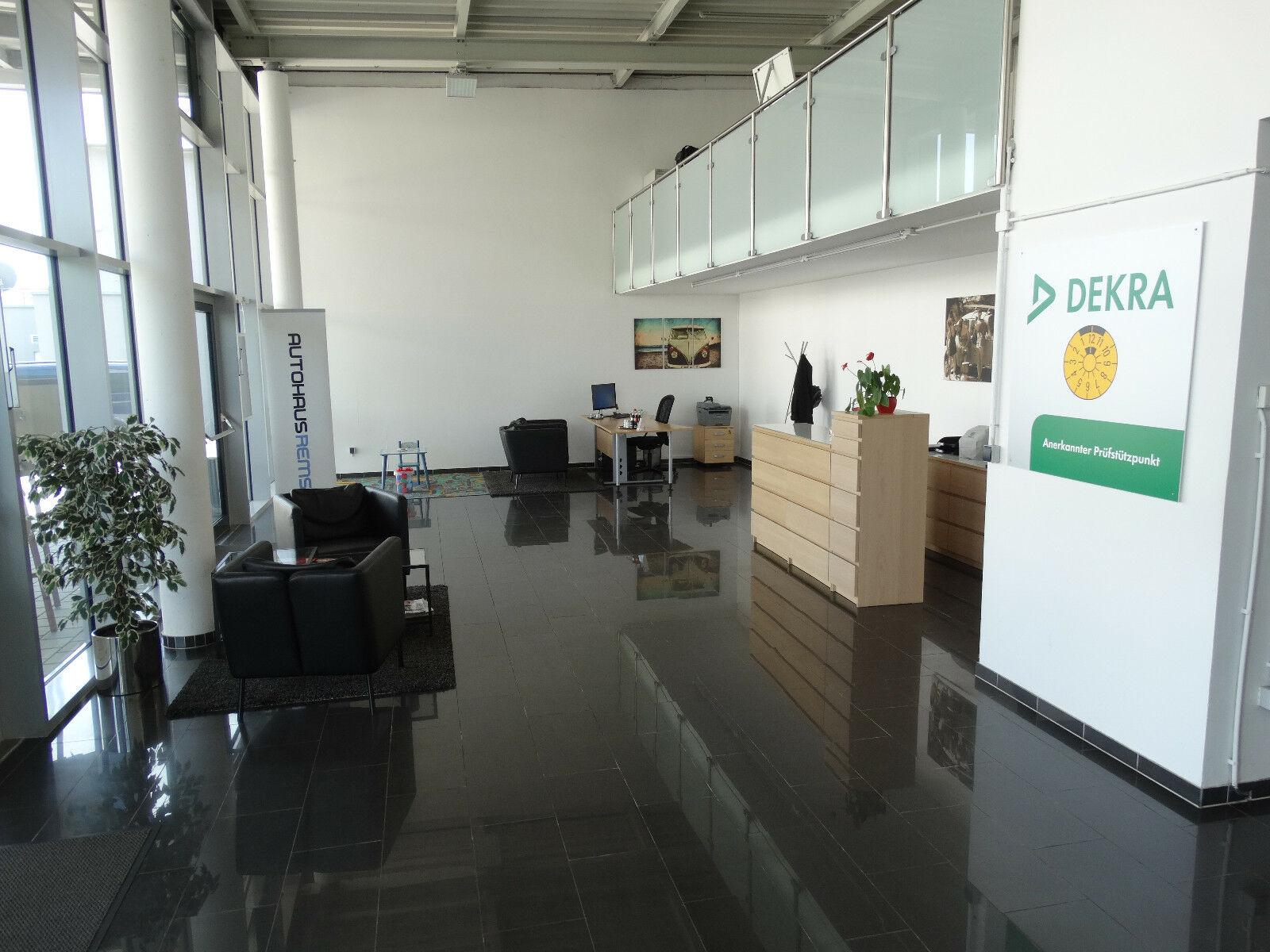 showroom-image-bottom