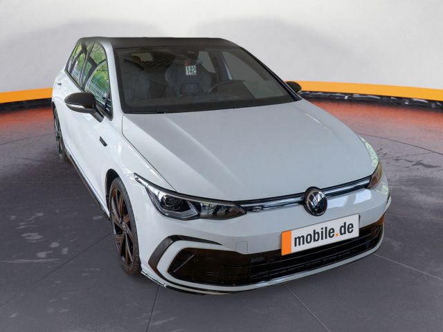 Volkswagen Golf VIII 1.5 eTSI R-Line ACC LED PANO STANDHZ