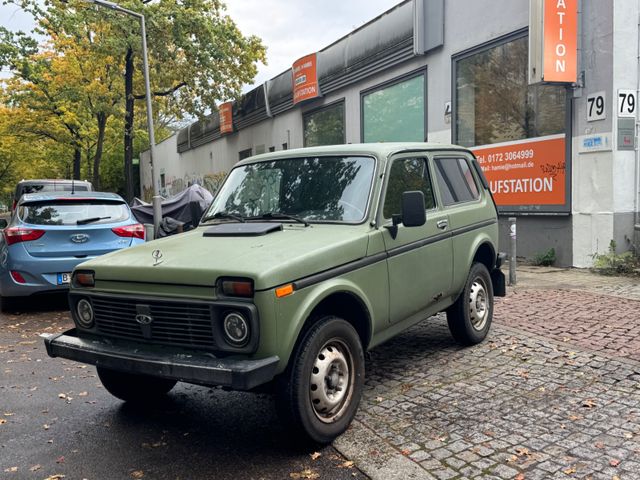 Lada NIVA LADA 4X4 BENZIN BASTLER.