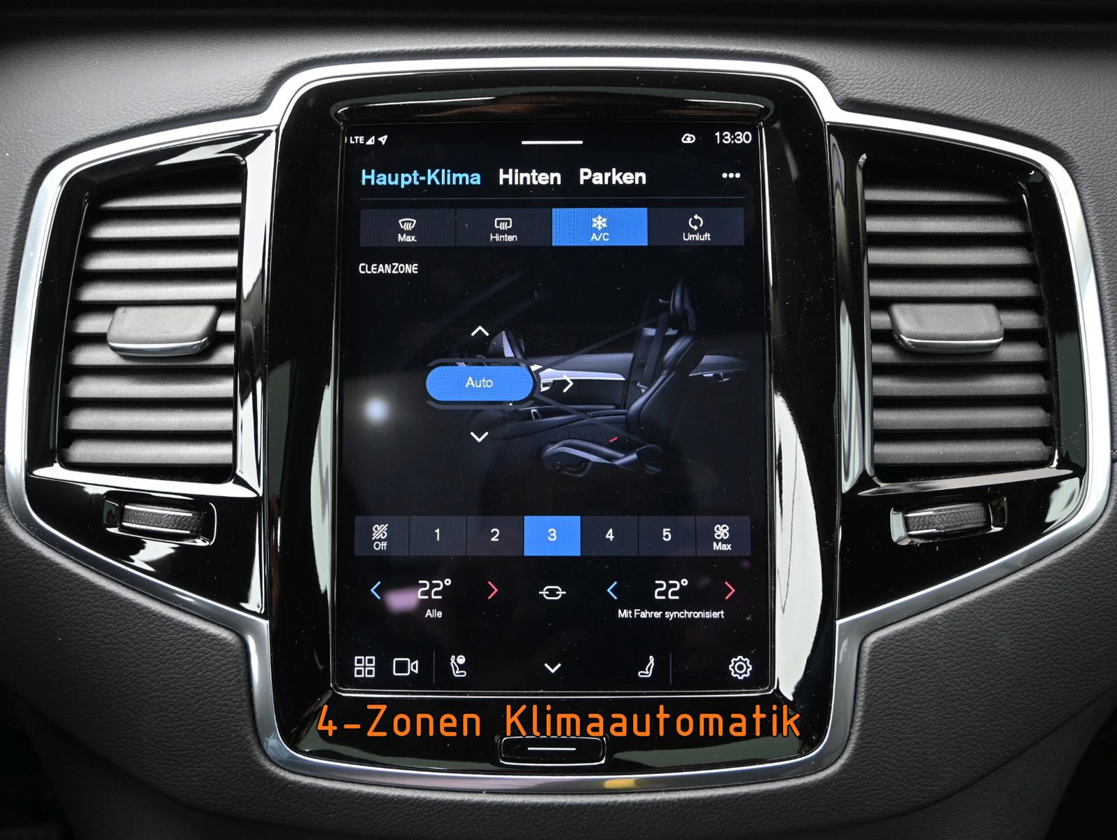 Fahrzeugabbildung Volvo XC90 T8 AWD T8 Recharge Ultimate Dark °104.670€°