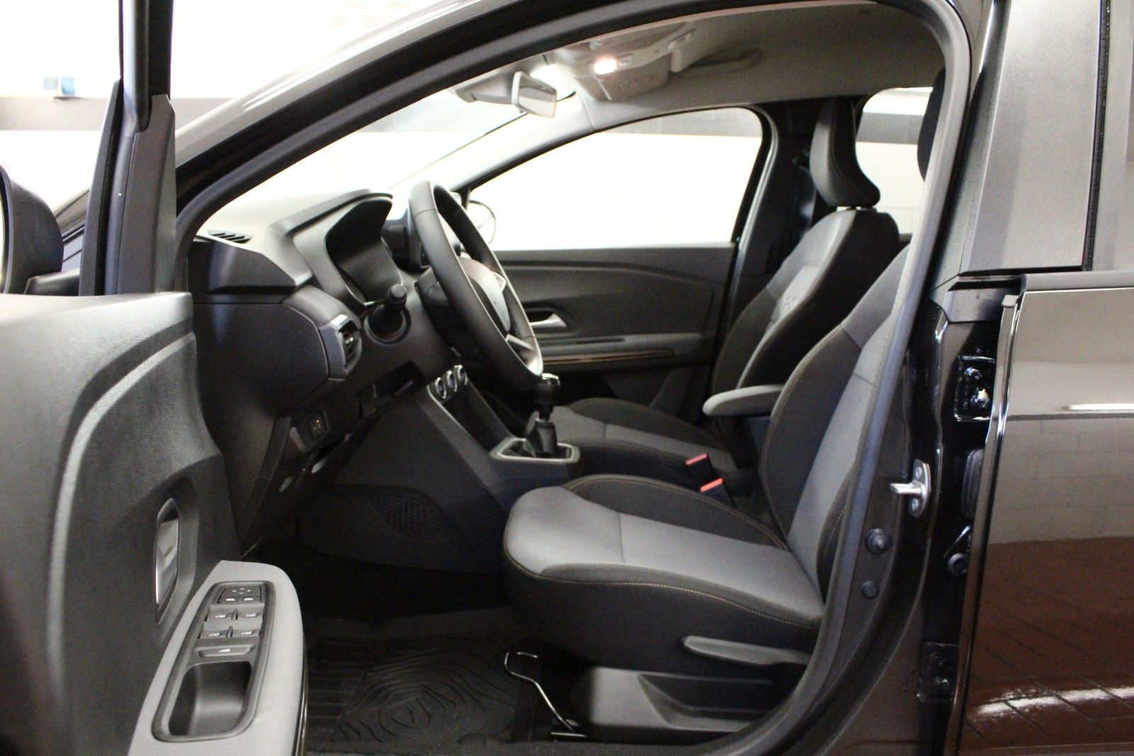 Fahrzeugabbildung Dacia Jogger Eco-G 100 Extreme+ 5-Sitzer *15240*