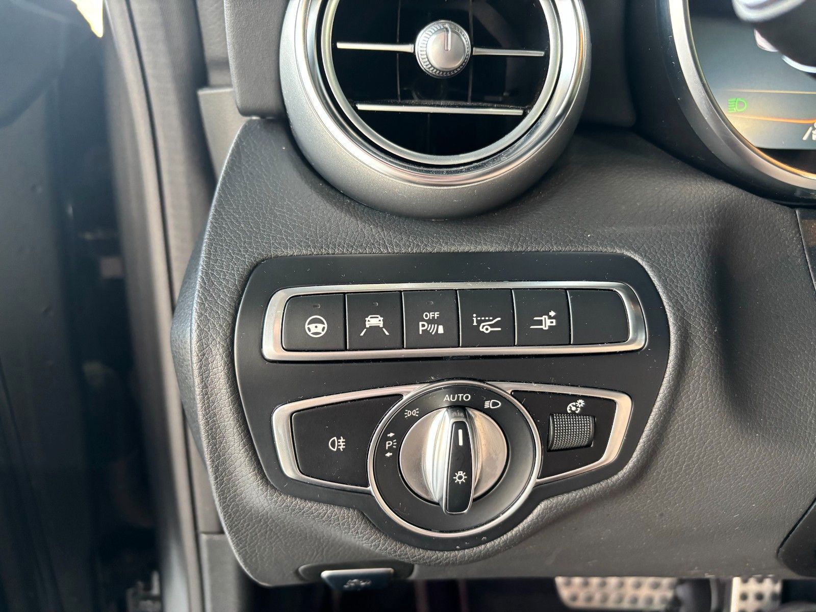 Fahrzeugabbildung Mercedes-Benz C 63 S AMG Final Edition 1of499
