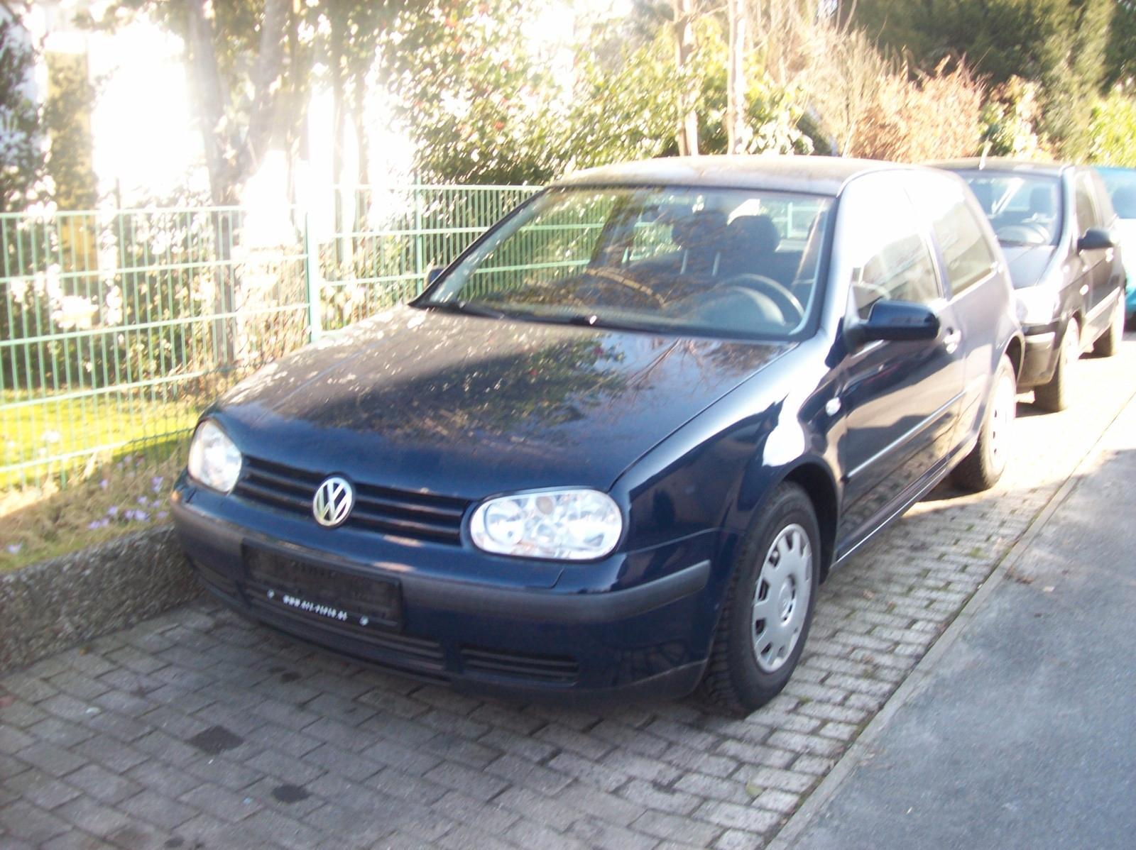 Volkswagen Golf 4 SPEZIAL EURO4 TÜVAU NEU KLIMA EFH ZV 2000