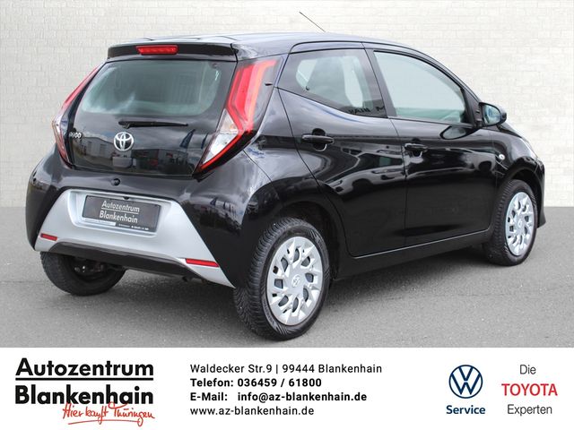 Aygo 1.0 x-Play Kamera*Ganzjahresreifen