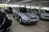 Ford Focus 1.6 - Ford Focus aus 2003: Kombi