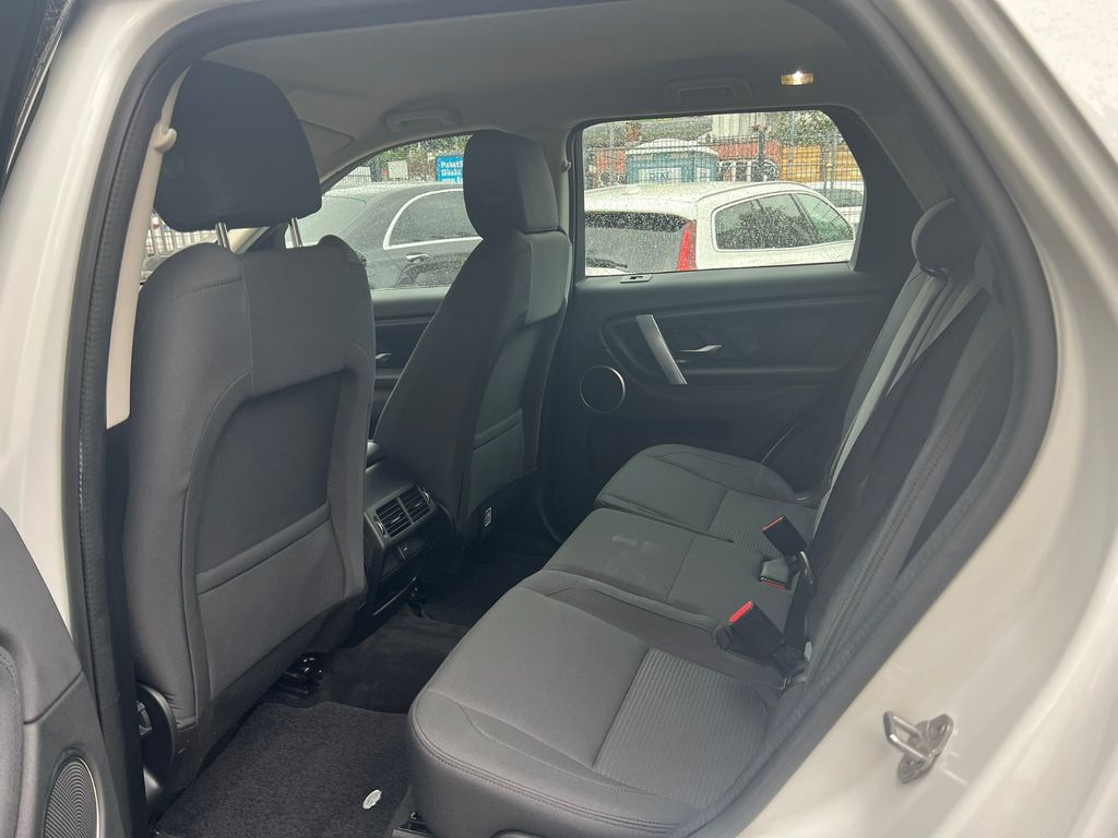 Land Rover Discovery Sport D180 AWD Automatik *Navi*LED