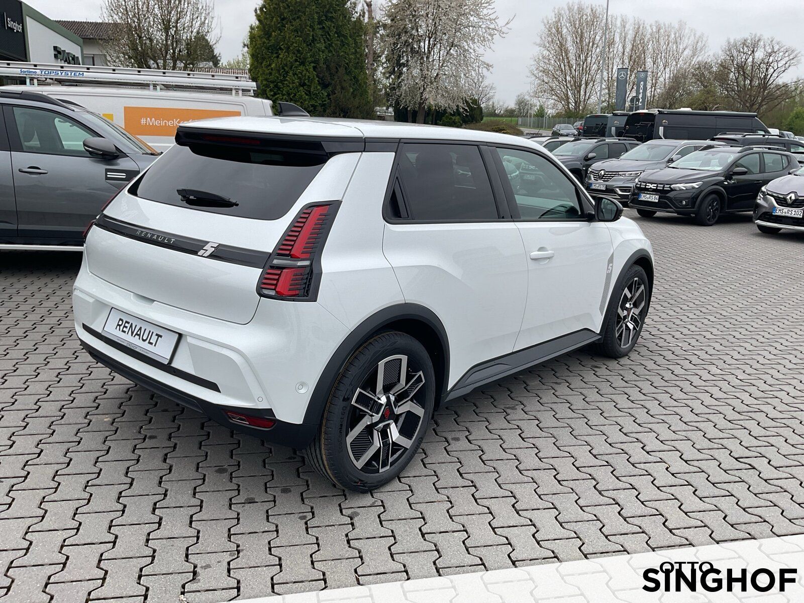 Fahrzeugabbildung Renault Renault 5 E-Tech 100% electric Techno 150 Comfor