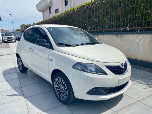 Другие Lancia Ypsilon 1.0 FireFly 5 porte S&S Hybrid Un