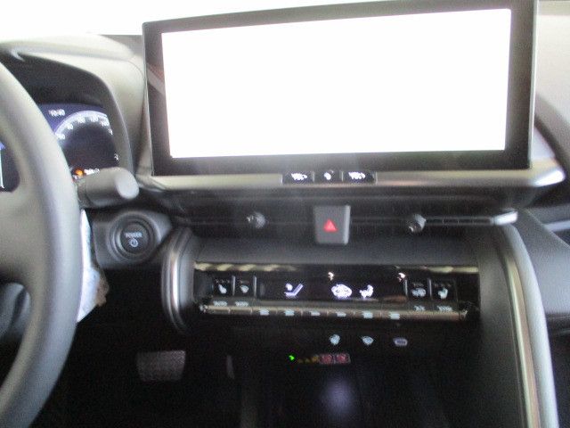 Fahrzeugabbildung Toyota C-HR Plug-In Hybrid FWD Teamplayer