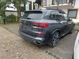 BMW M50d  2019 - BMW M5 mit Diesel-Antrieb