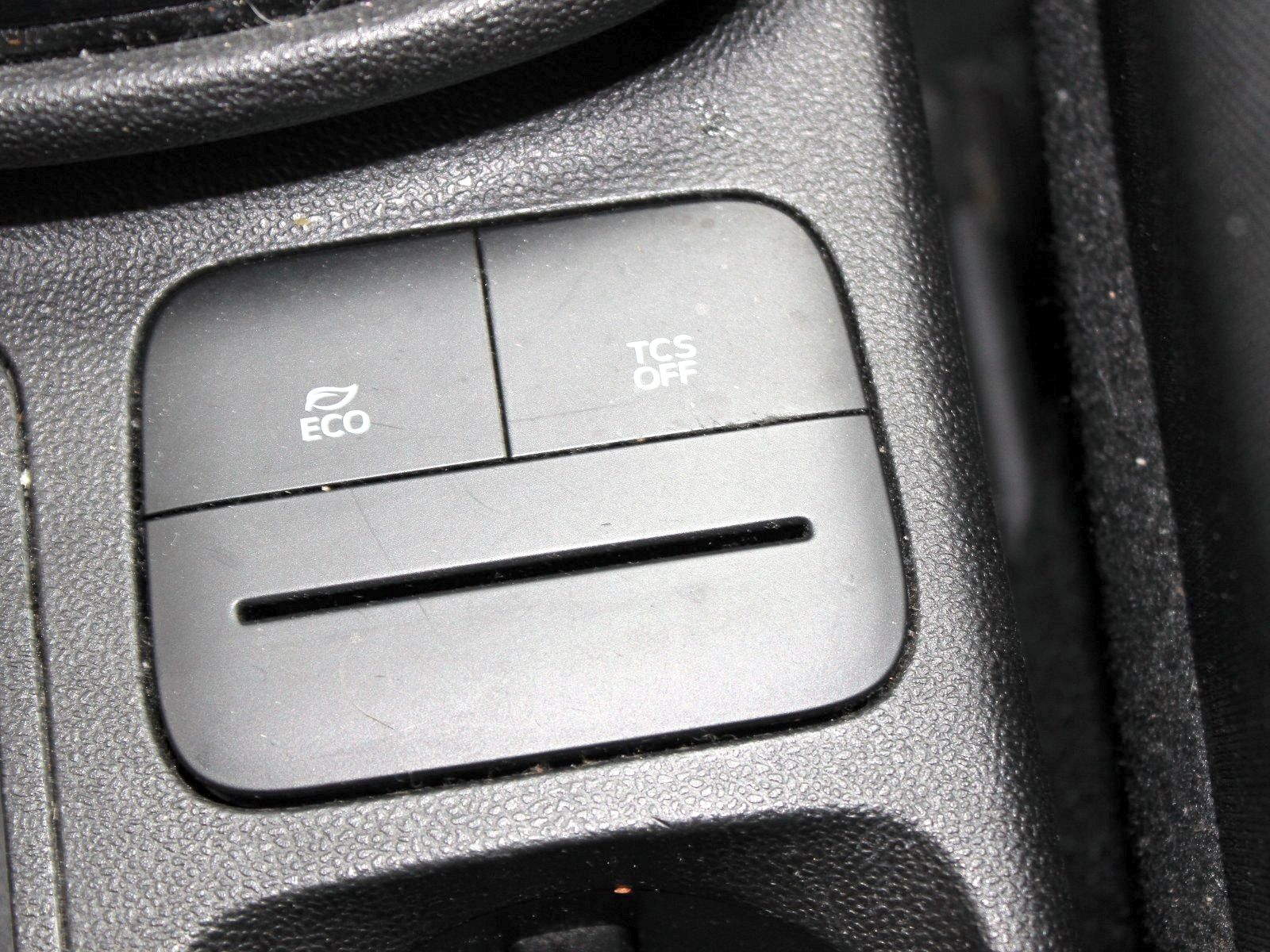 Fahrzeugabbildung Ford Fiesta Cool & Connect 1,1