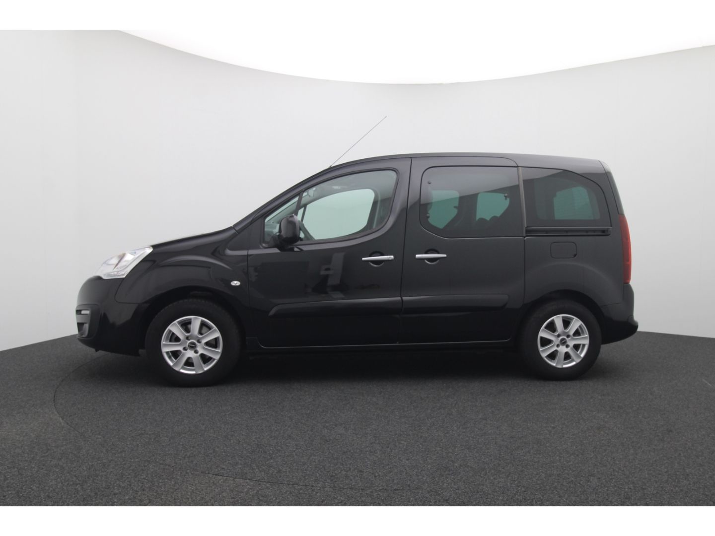 Fahrzeugabbildung Citroën Berlingo 1.6 Kombi Selection AHK abnehmbar