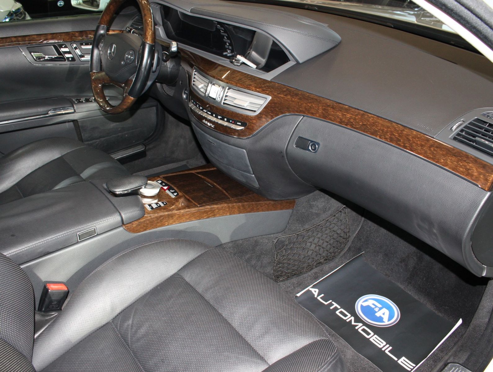 Fahrzeugabbildung Mercedes-Benz S 350d BlueTec 4Matic Standhzg.*Distronic*ABC