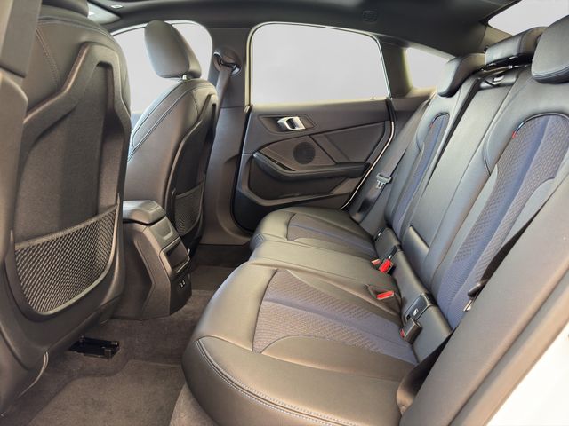 Fahrzeugabbildung BMW 218d Gran Coupé M Sport+Sport-Fahrw.+Pano+Kamera