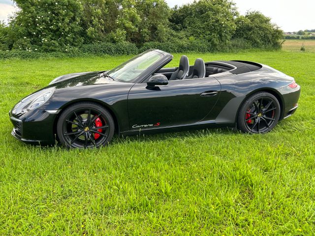 PORSCHE 991 .2 Carrera S Cabriolet mit Schaltgetriebe