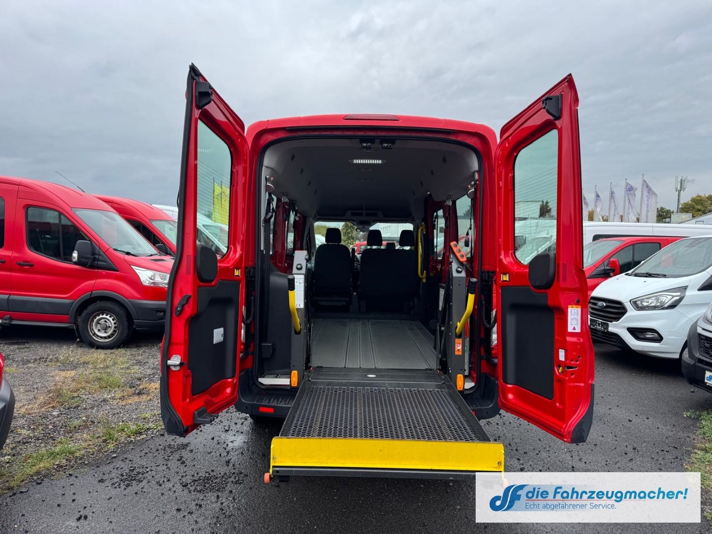 Fahrzeugabbildung Ford Transit Kombi 350 L3 Trend 2.2 TDCi DPF *2269 *K
