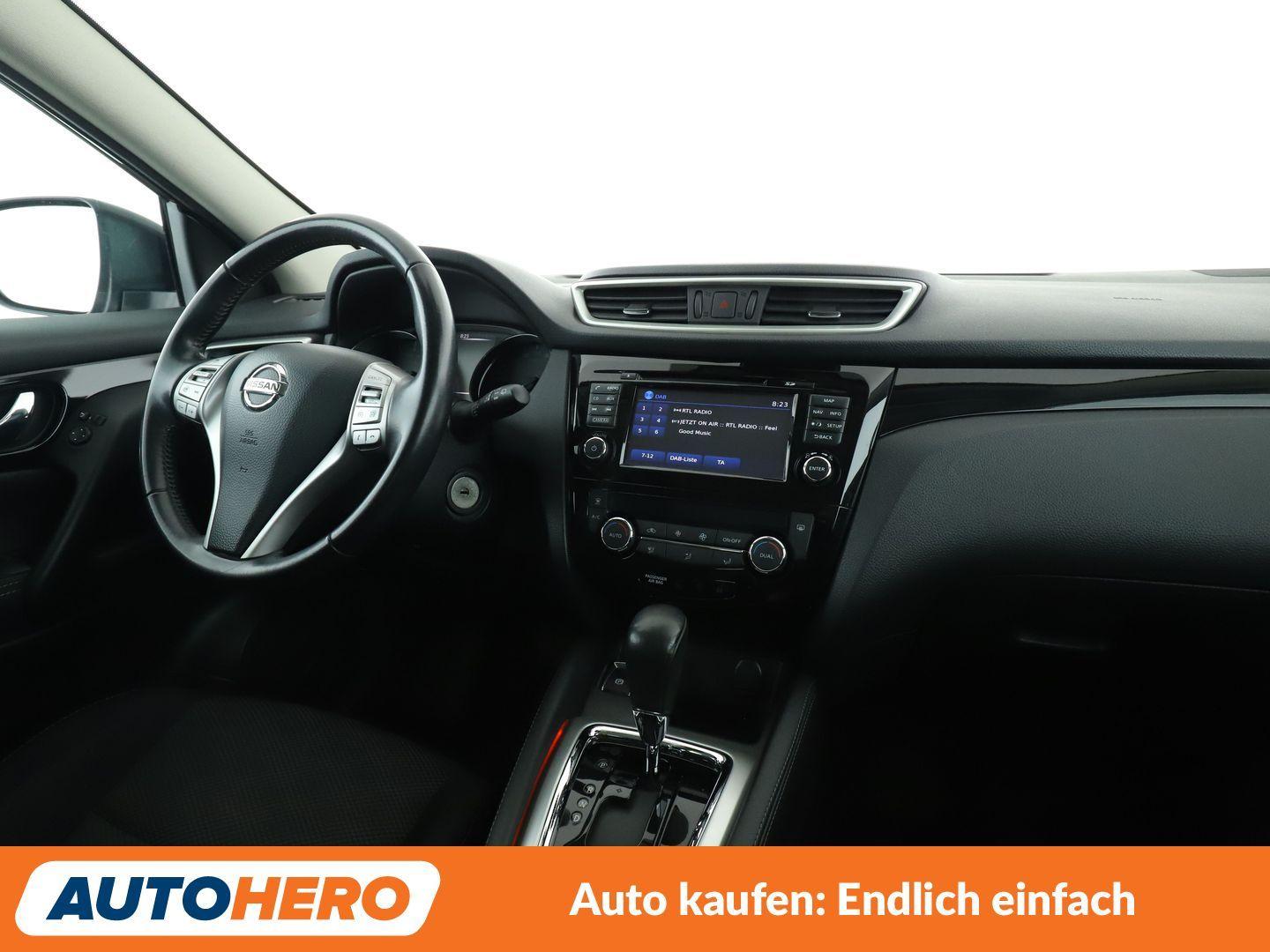 Nissan Qashqai 1.2 Acenta Aut.*NAVI*CAM*SPUR*PDC*SHZ*