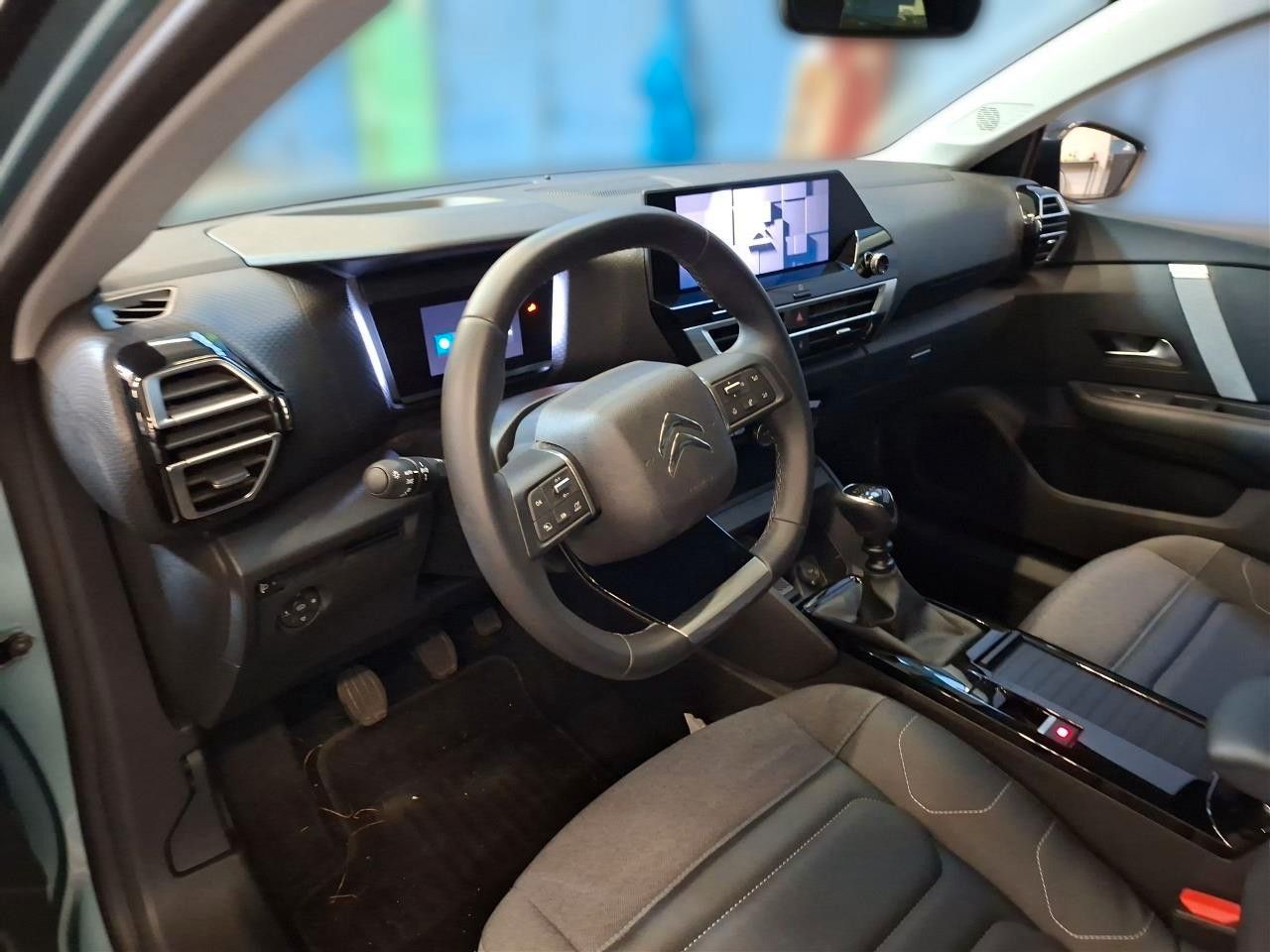 Fahrzeugabbildung Citroën C4 Lim. 1.2T SHINE NAVI/LED/KAMERA/VIRT./NEBEL