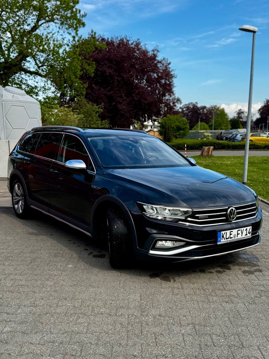 VW Passat Alltrack 2.0 TDI SCR 140kW DSG 4MOT A...