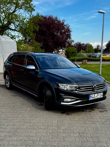VW Passat Alltrack 2.0 TDI SCR 140kW DSG 4MOT A...