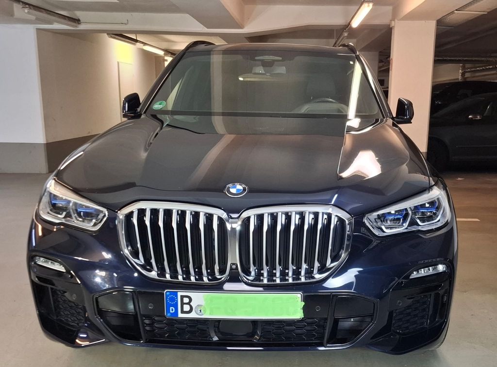 Image of BMW X5