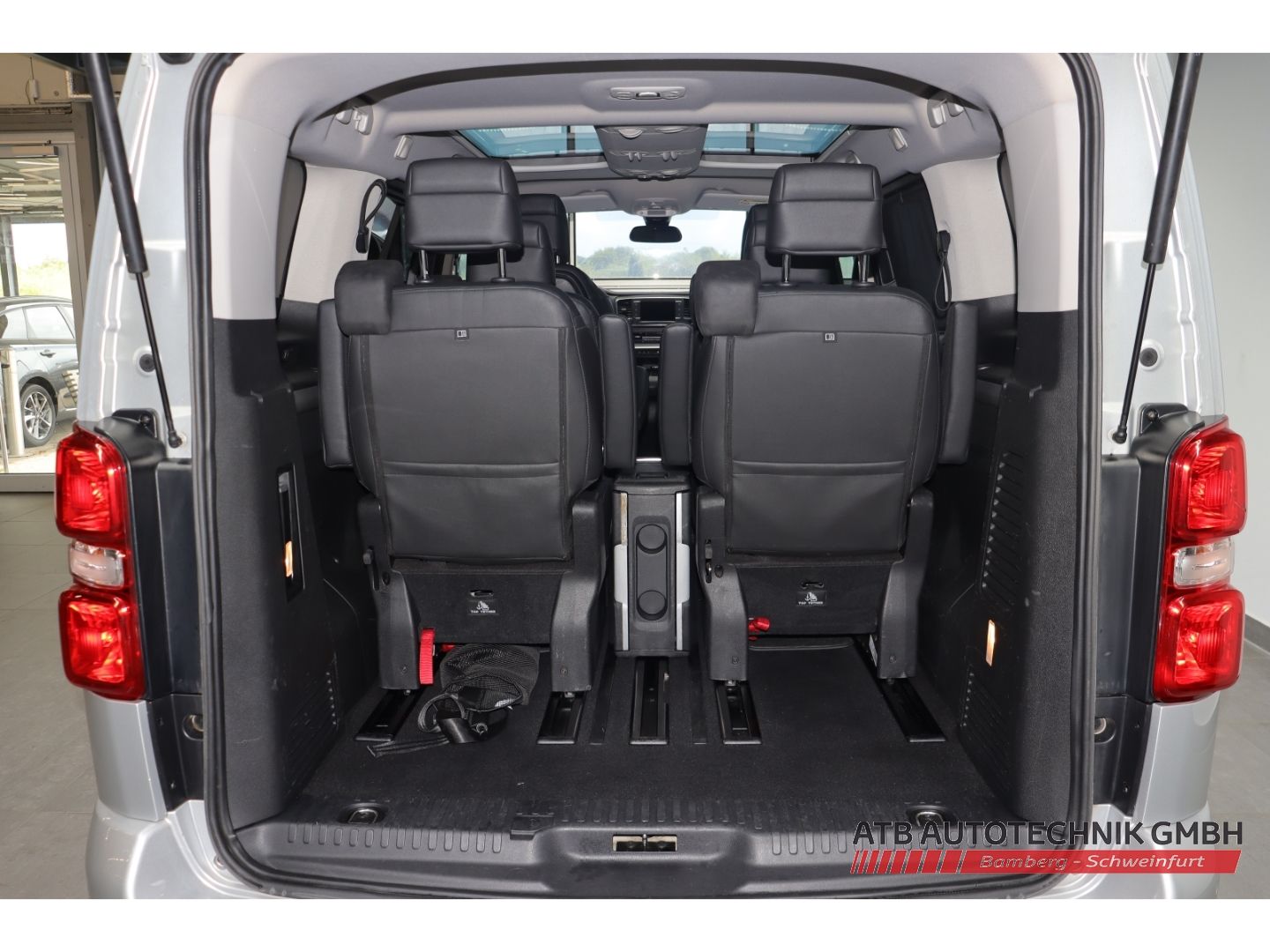 Fahrzeugabbildung Toyota Proace Verso 2.0 l L1 Executive 6-Sitzer