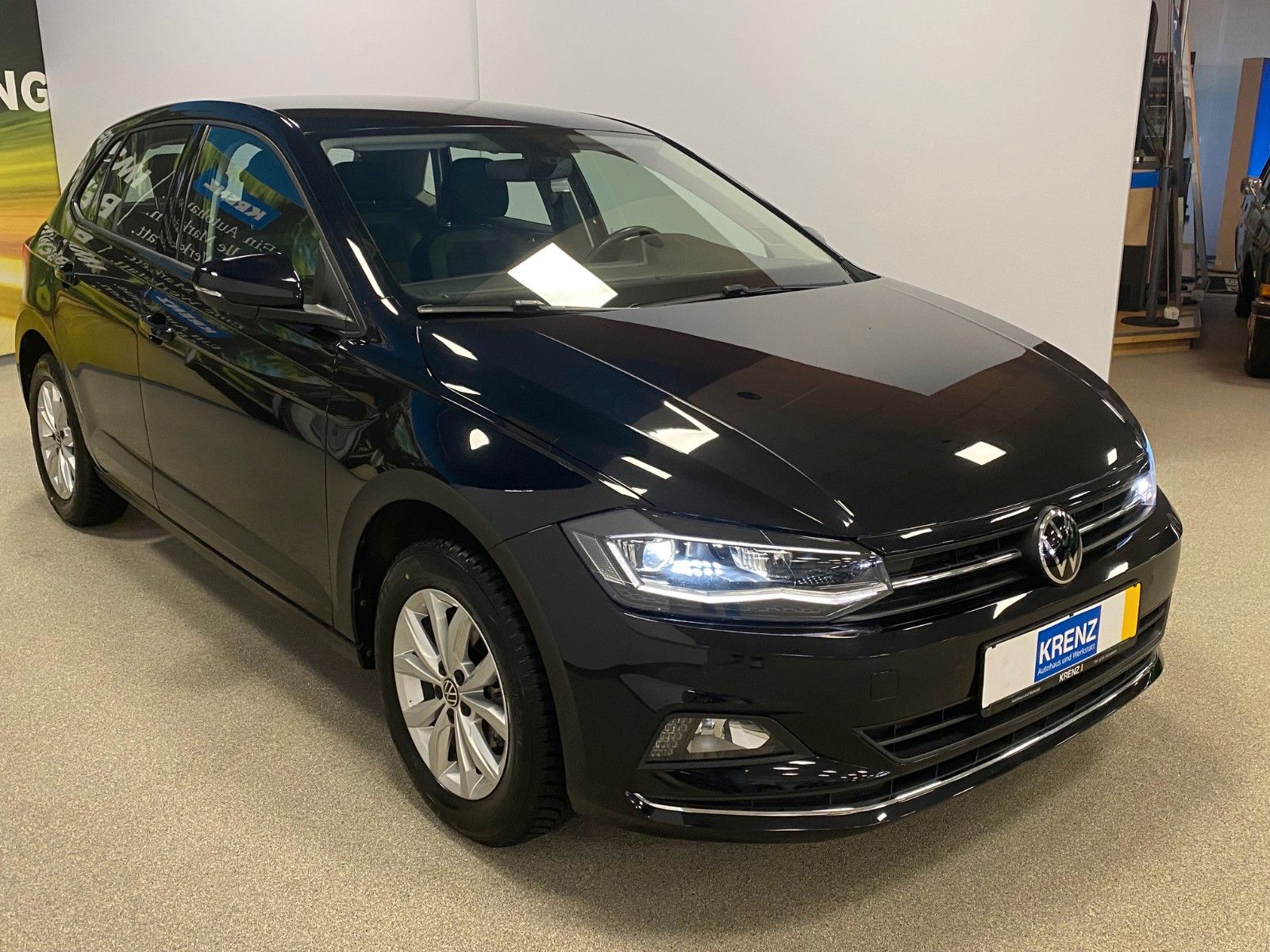 Fahrzeugabbildung Volkswagen Polo 1.0 TSI DSG Highline+NAVI+voll LED+PDC vo+h
