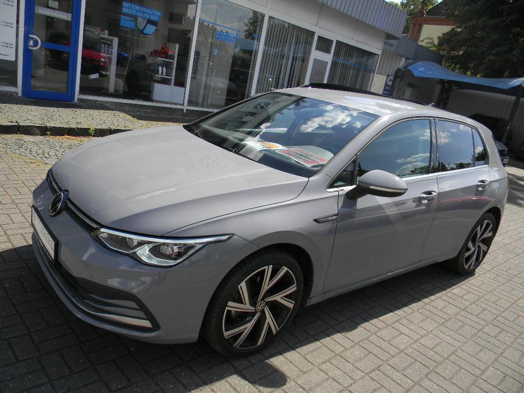 Volkswagen Golf VIII Lim. Style 1,5 TSI 6 GANG KAMERA, миниатюра 2