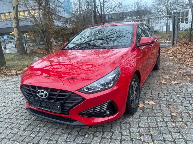 Hyundai i30 1.0 T-GDI Select*NAVI*ERST 22TKM