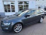 Skoda Octavia Combi RS 4x4 - Skoda Octavia: Allradantrieb, RS