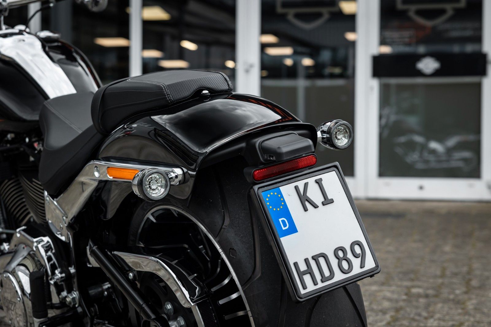 Fahrzeugabbildung Harley-Davidson FXBR Breakout 117 cui -Jekill & Hyde -