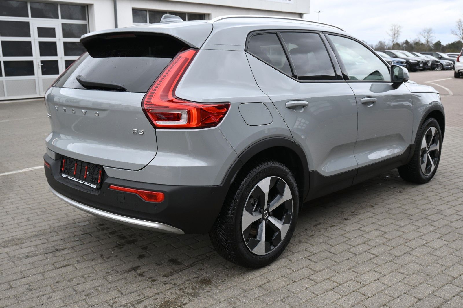 Fahrzeugabbildung Volvo XC40 B3 DKG *360°*ACC*Allwetter*Lenkradhzg*