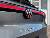 Volkswagen T-Roc 1.5 eTSI DSG 2x R-Line ACC LED KAMERA AHK bei Autohaus Landmann & Maier OHG