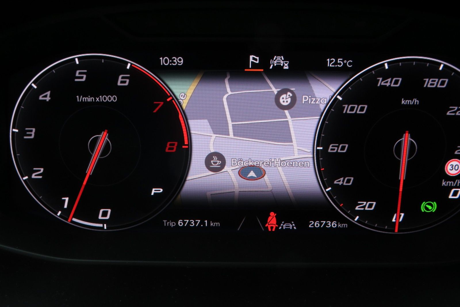 Fahrzeugabbildung SEAT Arona FR DSG NAVI SITZH. KAMERA ACC ASSISTENT-PA