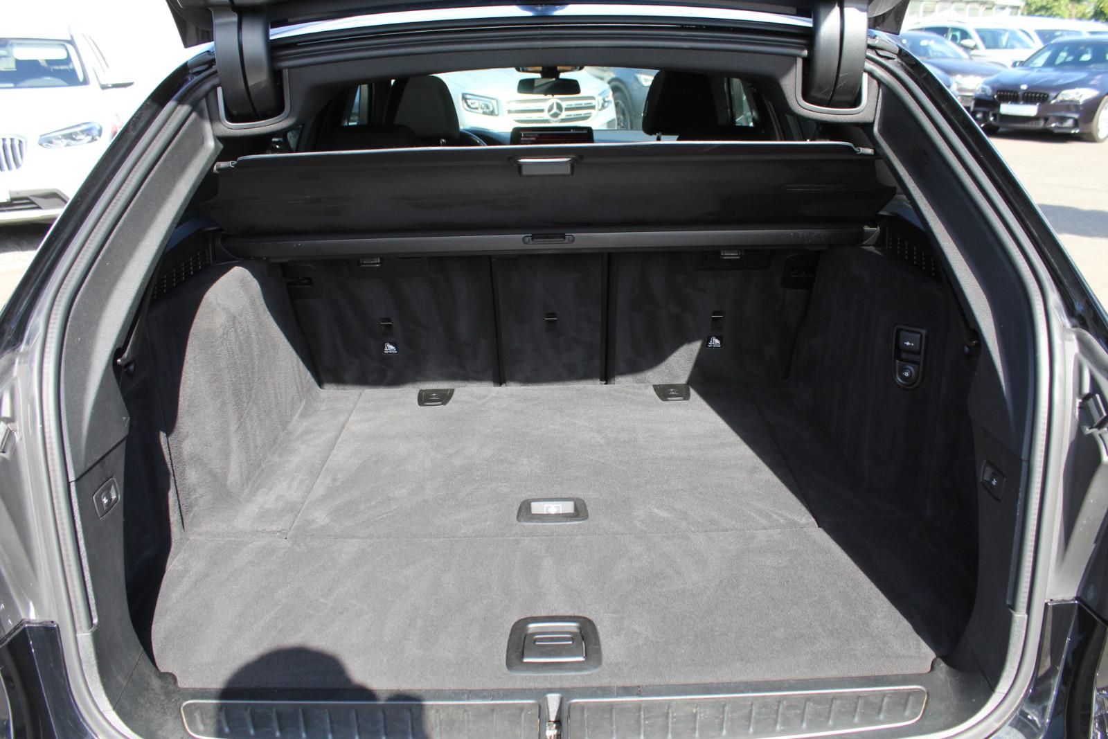 BMW 520d xDrive Tour. +Panoramad.+Stop&Go+AHK+Hifi+