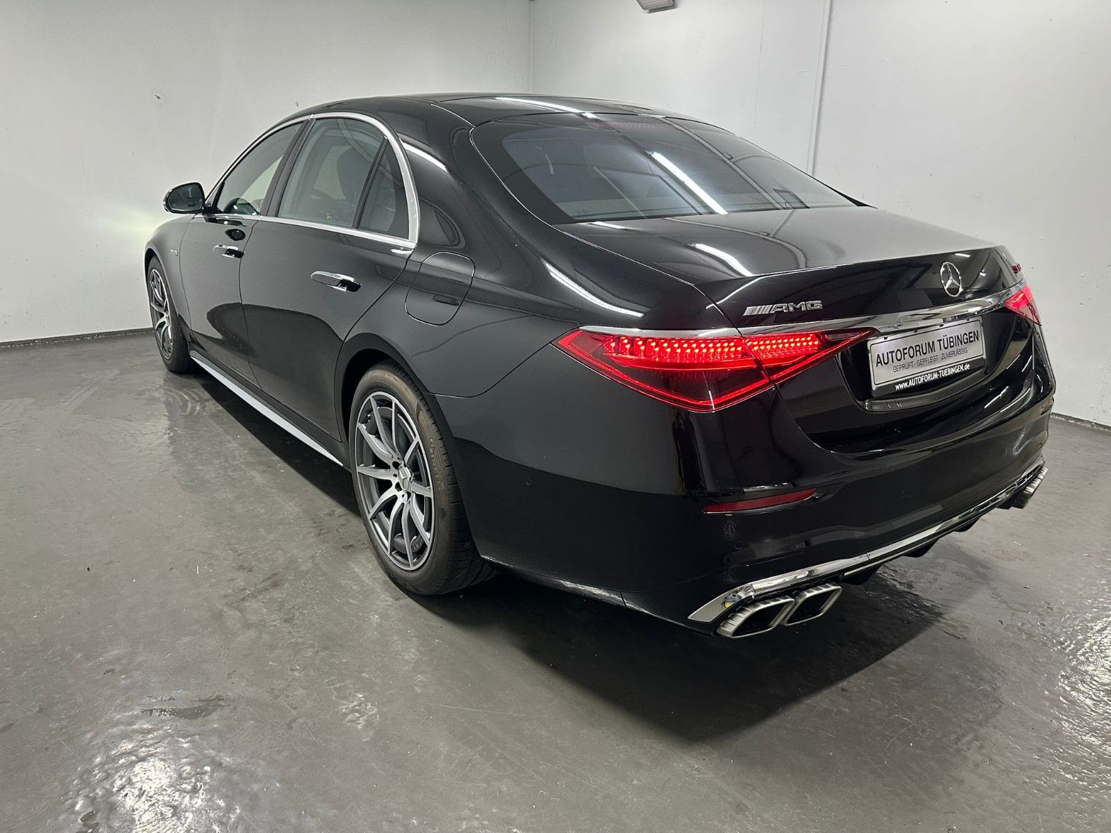 Fahrzeugabbildung Mercedes-Benz S 63 E Performance L *PANORAMA*FONDENTERTAINMENT