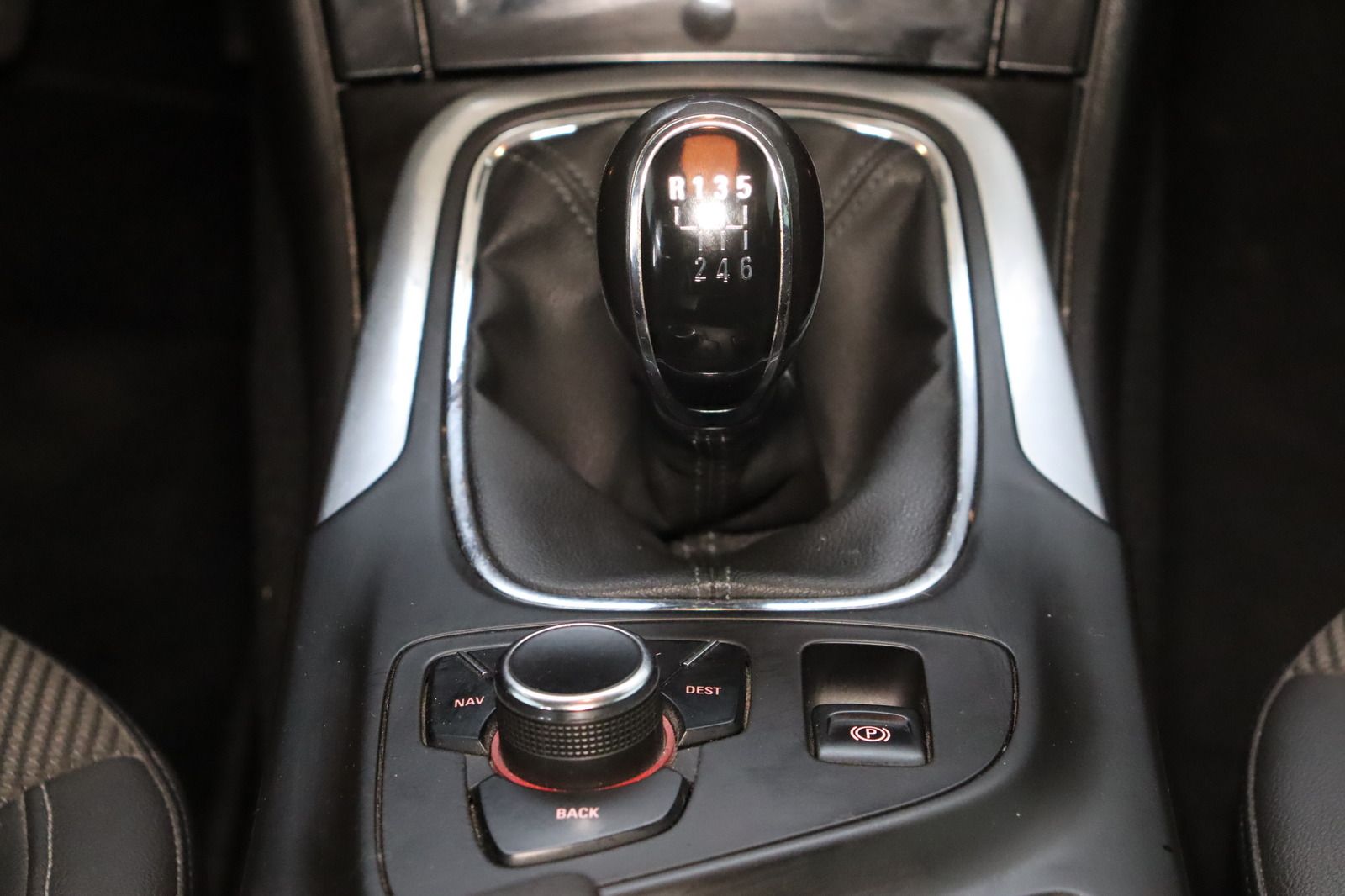 Fahrzeugabbildung Opel Insignia A Sports Tourer Innovation 4x4