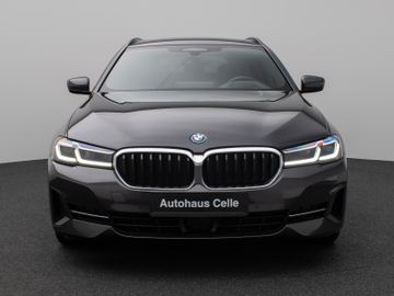 Fahrzeugabbildung BMW 530e Panorama Kamera Laser HUD DAB H/K ACC AHK