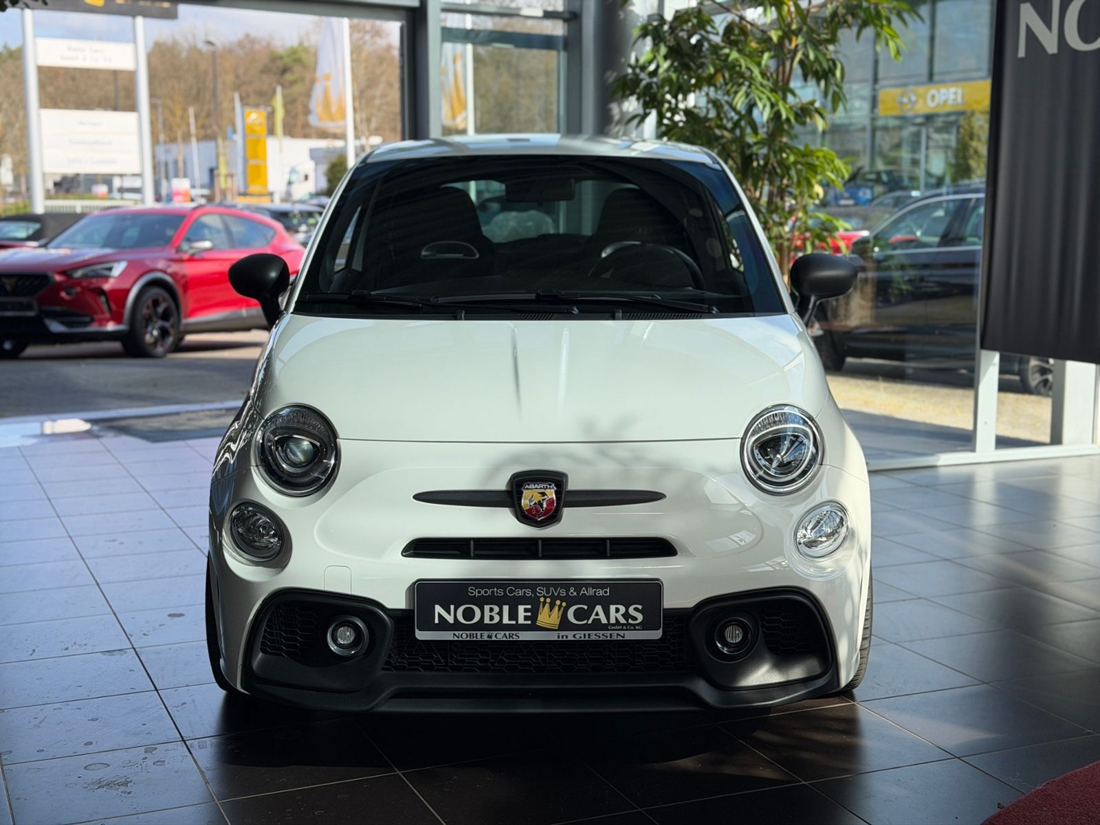 Fahrzeugabbildung Abarth 695 1.4 T-Jet BEATS NAVI ALU