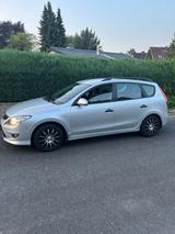Hyundai i30 CW 1.4 UEFA EURO 2012 Edition, 1-Hand, LPG - Hyundai i30 mit LPG-Antrieb